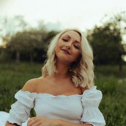 jevgeniaolar picture